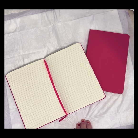 Two new flat lay leatherette journals - Picture 2 of 3